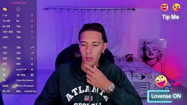 Hayden Boy  online show from 12/17/25, 03:11