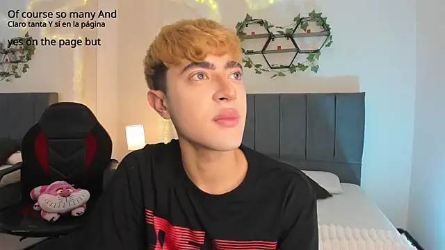 Snapshot of JustinCastiblanco chatting on 10/22/25, 11:20 JustinCastiblanco online show from 10/22/25, 11:20