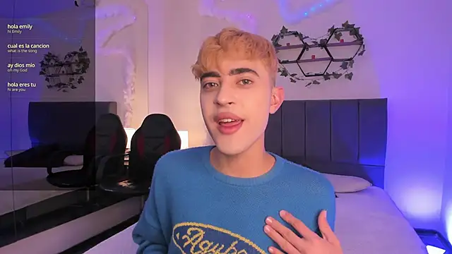 Snapshot of JustinCastiblanco chatting on 11/01/25, 11:26 JustinCastiblanco online show from 11/01/25, 11:26