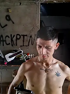 Luciferinthestreet online show from 11/12/25, 08:34