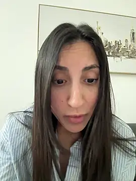 Snapshot of itsmiasofia chatting on 11/04/25, 11:19 itsmiasofia online show from 11/04/25, 11:19