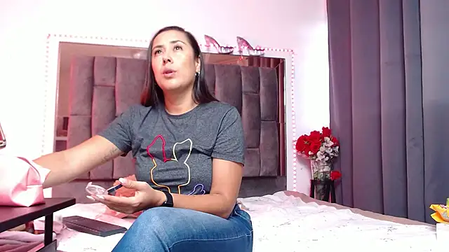 Salmma Milf online show from 03/10/26, 11:47