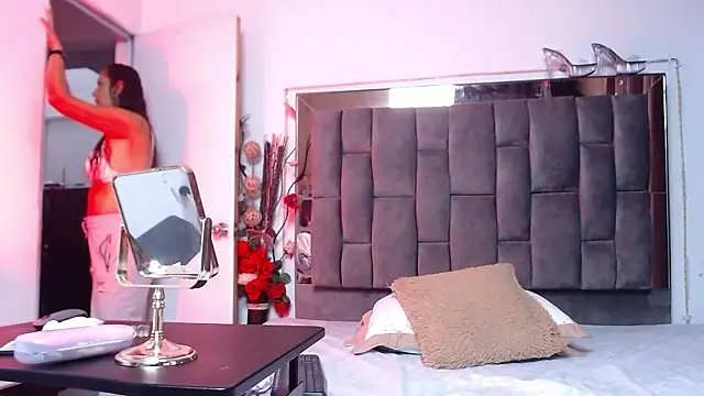 Salmma Milf online show from 02/25/26, 11:54