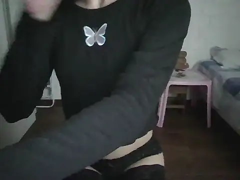 yvessblue online show from 10/15/25, 01:59