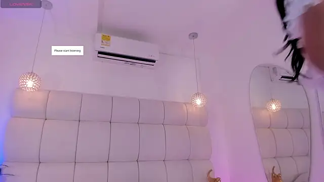 Emili  Jackson online show from 12/15/25, 03:56