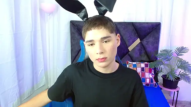 Mattass18 online show from 10/31/25, 01:30