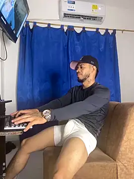 Kylian Alessandro online show from 11/18/25, 12:15