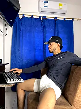 Kylian Alessandro online show from 11/02/25, 06:35