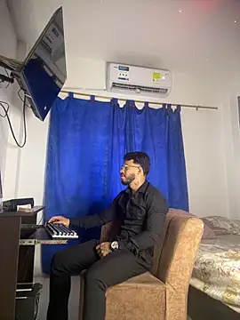 Snapshot of Kylian_Alessandro chatting on 02/26/26, 06:41 Kylian Alessandro online show from 02/26/26, 06:41