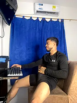 Kylian Alessandro online show from 12/03/25, 06:47