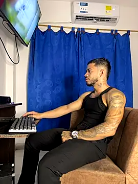 Kylian Alessandro online show from 11/15/25, 04:38