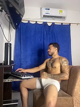 Kylian Alessandro online show from 12/20/25, 06:27