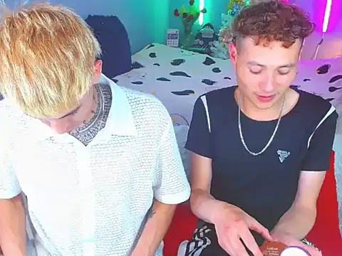 Latin boysxxxx online show from 11/27/25, 04:13
