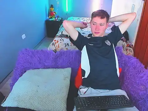 Latin boysxxxx online show from 02/09/26, 07:56