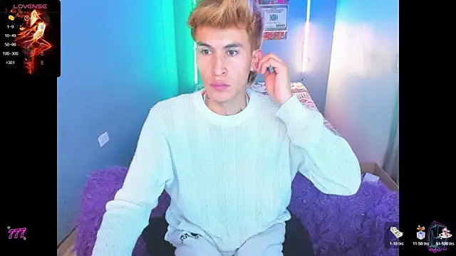Latin boysxxxx online show from 04/15/26, 11:05
