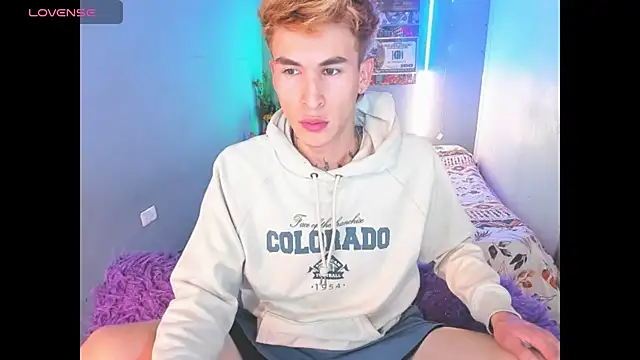 Latin boysxxxx online show from 03/12/26, 11:42