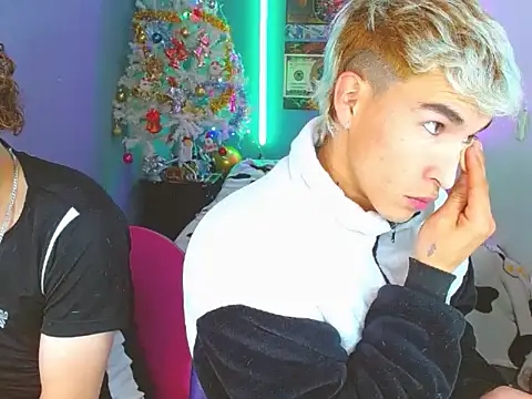 Latin boysxxxx online show from 11/08/25, 01:20