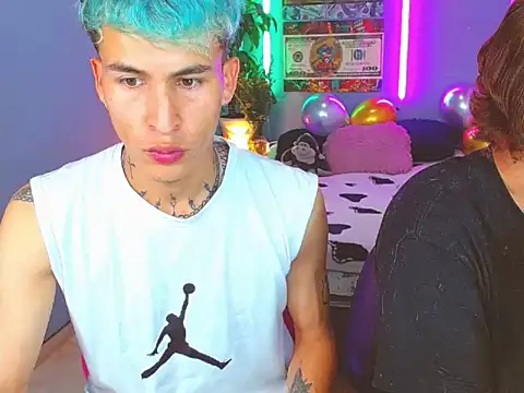 Latin boysxxxx online show from 10/18/25, 10:12