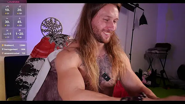 Snapshot of tarzan_ chatting on 10/15/25, 07:55 tarzan online show from 10/15/25, 07:55