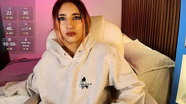 Snapshot of CassidyEvans chatting on 12/18/25, 11:36 CassidyEvans online show from 12/18/25, 11:36