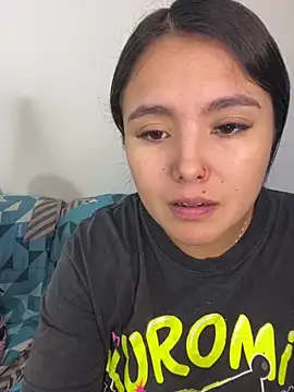 Snapshot of Mellani_luod chatting on 06/27/26, 03:34 Mellani luod online show from 06/27/26, 03:34