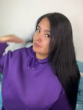 Snapshot of Mellani_luod chatting on 06/25/26, 03:26 Mellani luod online show from 06/25/26, 03:26