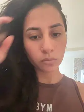 fernanda317 online show from 04/23/26, 10:11