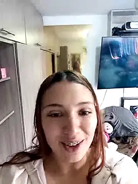 Snapshot of Arianaa_Toro chatting on 10/17/25, 01:13 Arianaa Toro online show from 10/17/25, 01:13