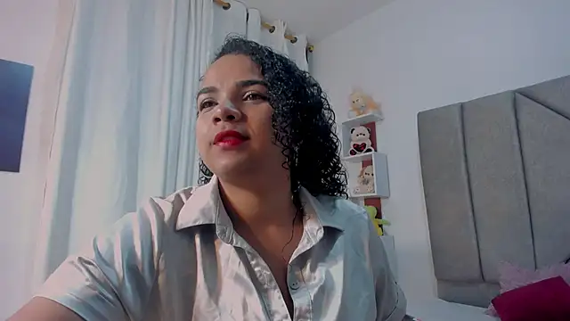 Snapshot of Miaa_Star1 chatting on 11/25/25, 01:22 Miaa Star1 online show from 11/25/25, 01:22