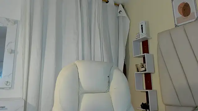 Snapshot of Miaa_Star1 chatting on 06/20/26, 01:05 Miaa Star1 online show from 06/20/26, 01:05