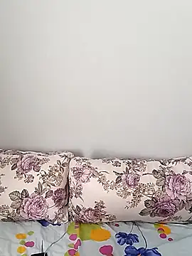 Alevsiz1 online show from 11/18/25, 09:01