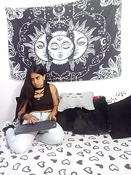 abby n emily online show from 11/03/25, 12:31