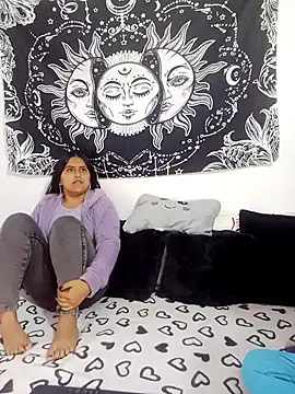 abby n emily online show from 10/28/25, 12:26