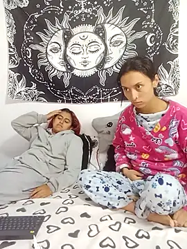 abby n emily online show from 02/12/26, 01:11