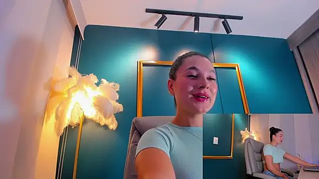 Snapshot of Rashel_Frost_ chatting on 03/19/26, 10:54 Rashel Frost online show from 03/19/26, 10:54