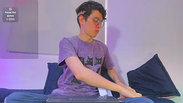 dani angel dark online show from 01/13/26, 09:19