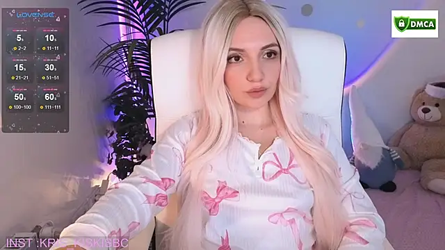 cute cake online show from 12/16/25, 02:32