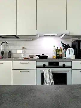 cute cake online show from 10/17/25, 06:39