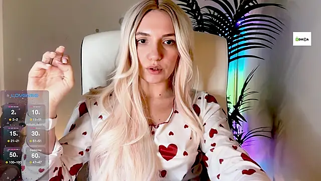 cute cake online show from 12/03/25, 08:52