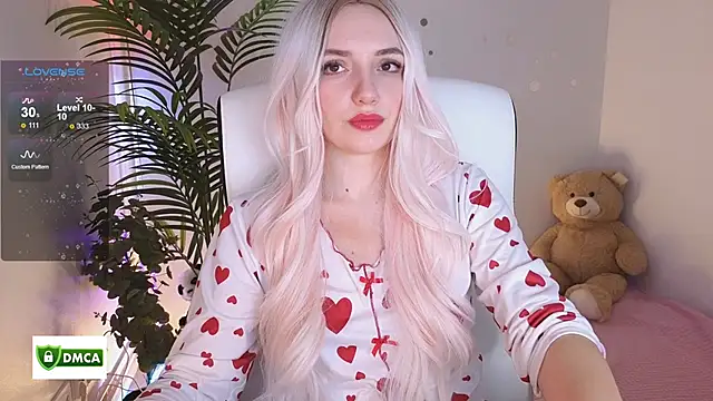 cute cake online show from 12/01/25, 10:05