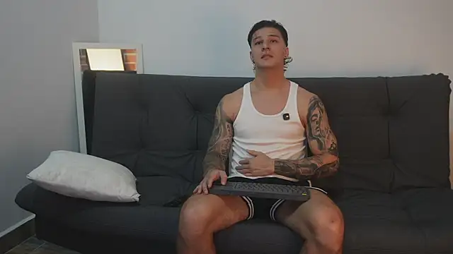 Dominick walker online show from 11/01/25, 08:14