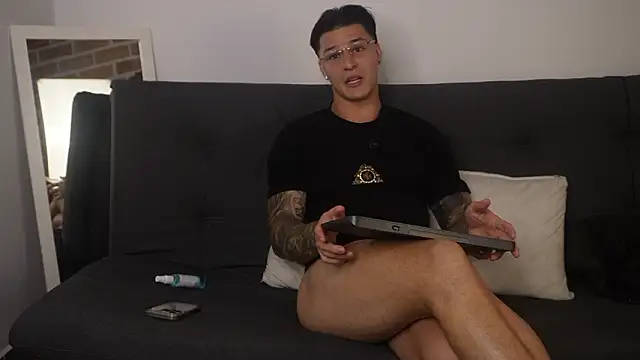 Dominick walker online show from 02/19/26, 03:25