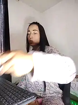 Megan lovee07 online show from 10/17/25, 07:48