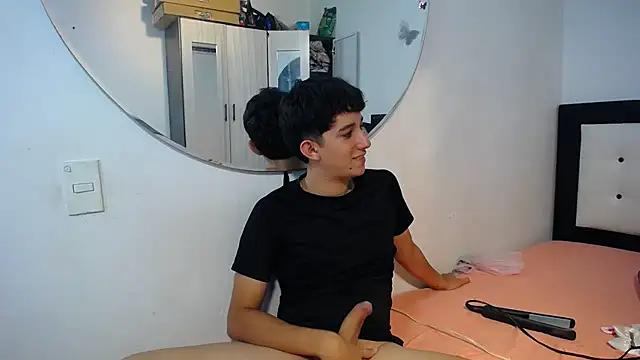 Snapshot of Dravith_Valery chatting on 11/22/25, 06:56 Dravith Valery online show from 11/22/25, 06:56