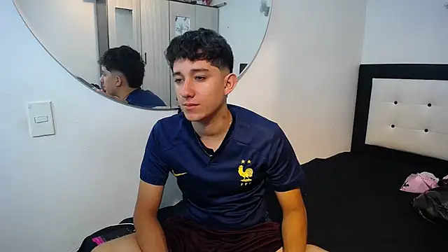 Snapshot of Dravith_Valery chatting on 12/03/25, 04:35 Dravith Valery online show from 12/03/25, 04:35