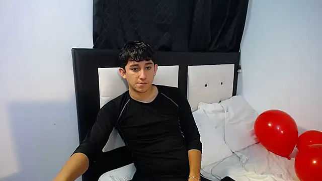 Snapshot of Dravith_Valery chatting on 02/15/26, 04:57 Dravith Valery online show from 02/15/26, 04:57