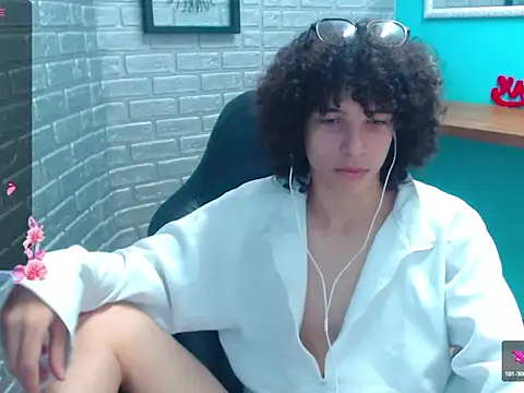 Mike Miiller  online show from 10/22/25, 04:39