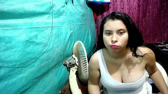 Snapshot of carito_sexyy2 chatting on 10/17/25, 07:15 carito sexyy2 online show from 10/17/25, 07:15