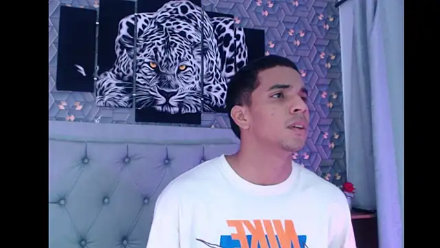 Natan Latino online show from 10/15/25, 02:54