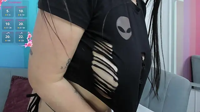 JuliethCruz  online show from 03/31/26, 06:54